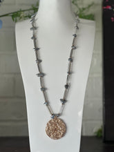 Load image into Gallery viewer, Mixed Metal Necklace
