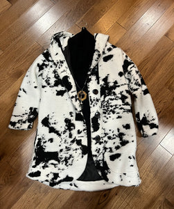 Carrie Noir Black and White Coat