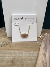 Load image into Gallery viewer, Dolly Parton x Kendra Scott Elisa Necklace in Light Pink Iridescent Abalone
