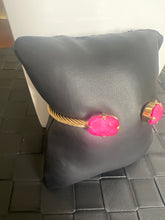 Load image into Gallery viewer, Tova Charlottesville Cuff in Cushion Cuff Fairy Dust Ultra Fuchsia
