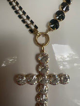 Load image into Gallery viewer, Tova Felicity necklace in clear
