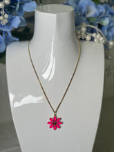 Load image into Gallery viewer, Tova Pink Flower Necklace
