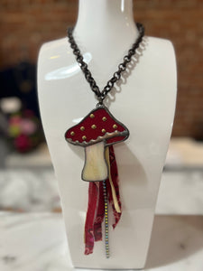 Gypse South Red Mushroom Necklace