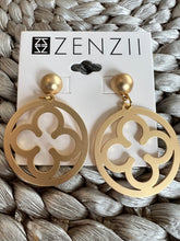 Load image into Gallery viewer, ZENZII Gold medal large clover, drop earrings ￼
