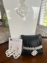 Load image into Gallery viewer, ZENZII White Resin Cable Link Collar Necklace
