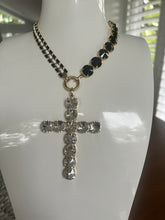 Load image into Gallery viewer, Tova Felicity necklace in clear
