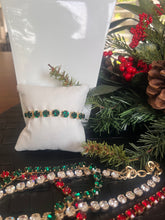 Load image into Gallery viewer, Tova Izzy in Emerald Green
