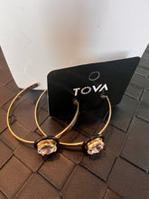 Load image into Gallery viewer, Tova Sophy Hoops in Black
