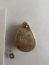 Load image into Gallery viewer, Peggy Skeets Sterling Silver Purple Spiny Oyster Earrings
- Signed
