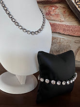 Load image into Gallery viewer, Tova Sarina Bracelet in Antique Silver Clear
