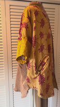 Load and play video in Gallery viewer, Kantha Bae Kimono Free Size
