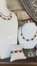 Load and play video in Gallery viewer, Tova THE CROATIA STRETCH BRACELET
SCARLET AND CLEAR
ALTERNATING
